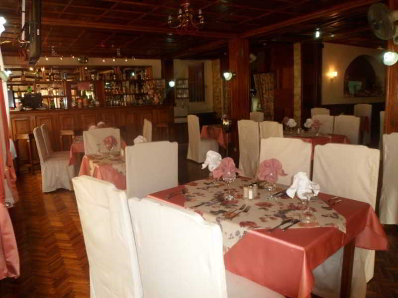 Ivotel Antananarivo Bagian luar foto