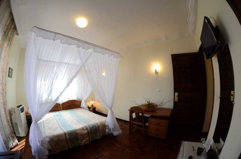 Ivotel Antananarivo Bagian luar foto