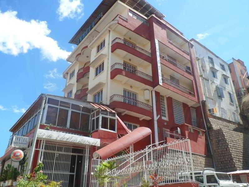 Ivotel Antananarivo Bagian luar foto
