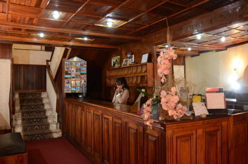 Ivotel Antananarivo Bagian luar foto